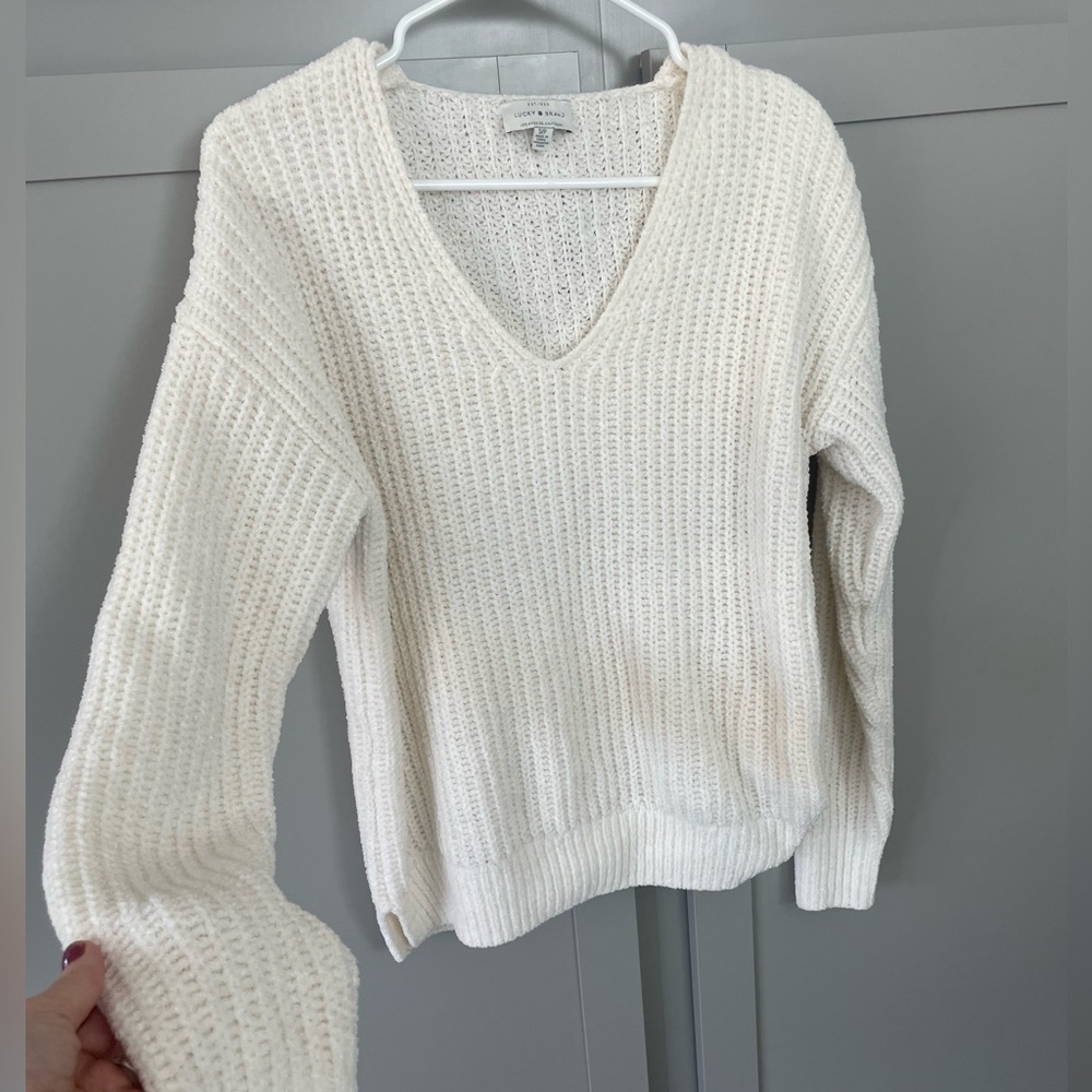 Lucky Brand Women’s Cream V-Neck Sweater Size Small